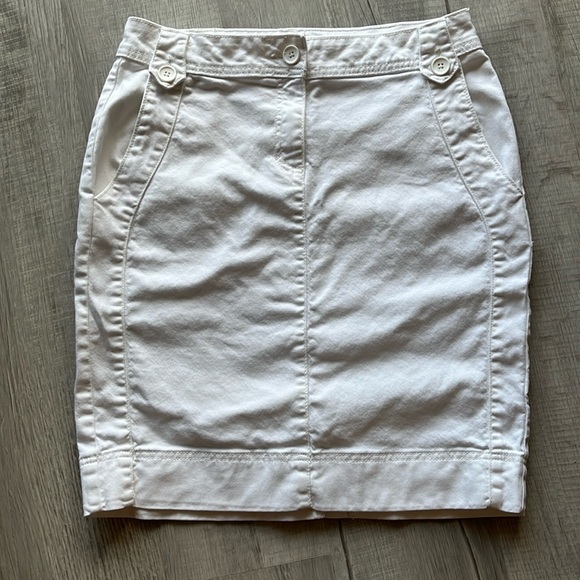 Dana Buchman Denim Jean Skirt size 6 - Picture 1 of 8